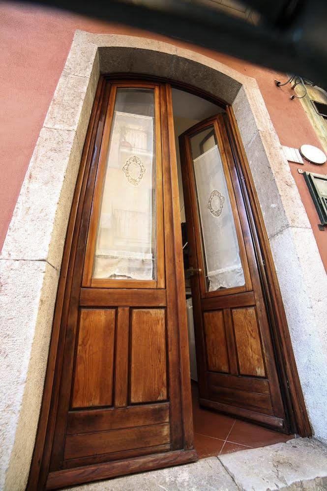 Il Gelsomino Taormina Center Apartment ภายนอก รูปภาพ