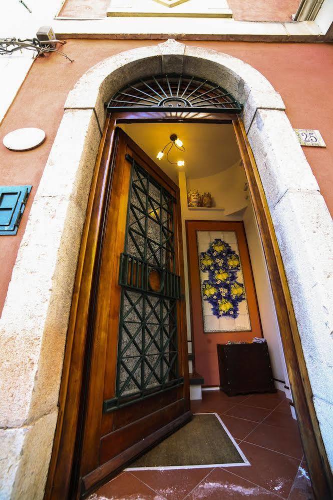 Il Gelsomino Taormina Center Apartment ภายนอก รูปภาพ